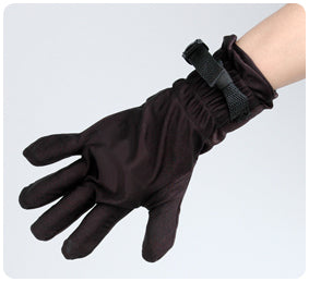 Vibrating massage glove